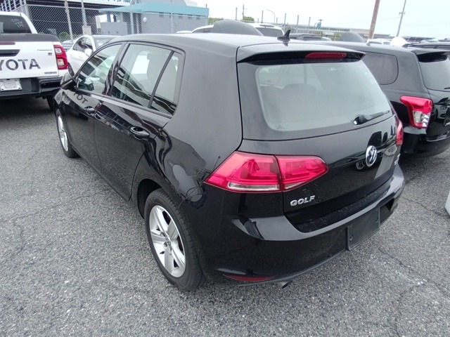 VOLKSWAGEN GOLF photo 3