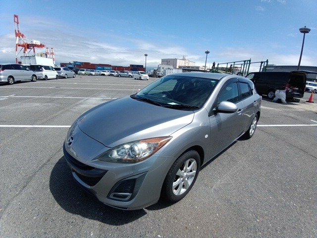MAZDA AXELA SPORT photo 2