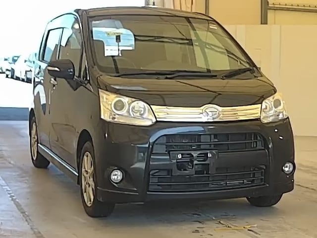 DAIHATSU MOVE 2011