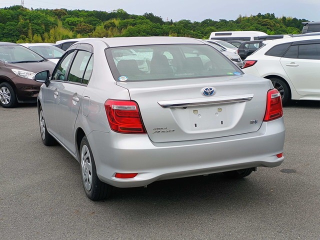 TOYOTA COROLLA AXIO photo 3