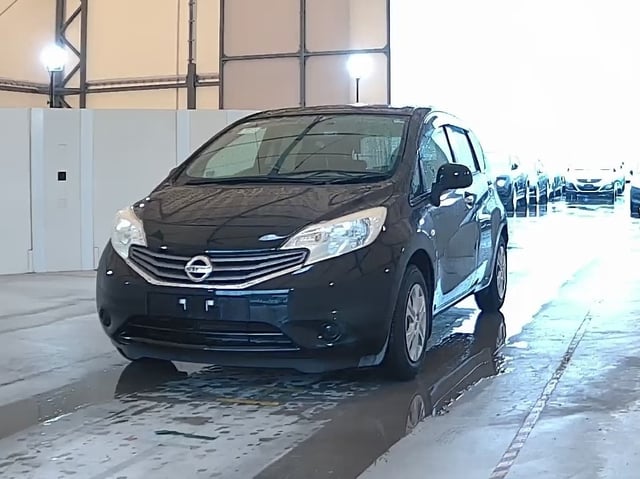NISSAN NOTE photo 2