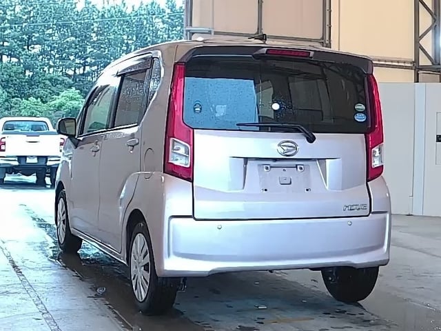 DAIHATSU MOVE photo 3