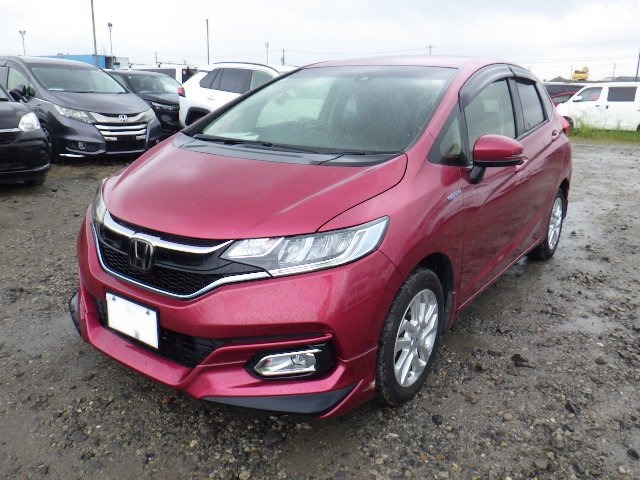 HONDA FIT HYBRID photo 2