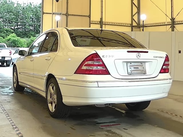 MERCEDES C CLASS photo 3