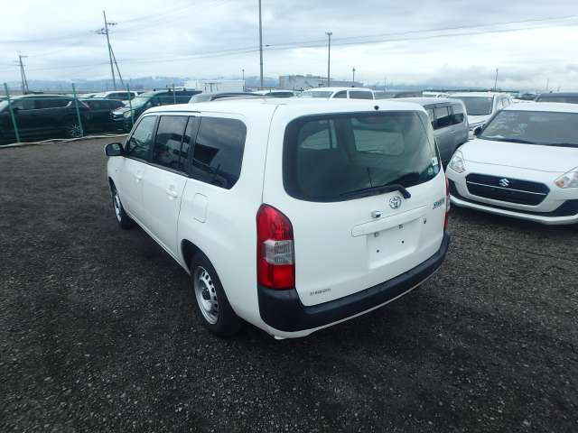 TOYOTA SUCCEED VAN photo 3