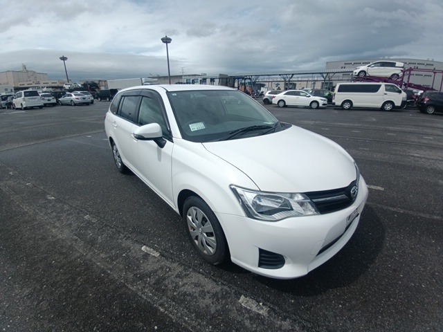 TOYOTA COROLLA FIELDER 2015