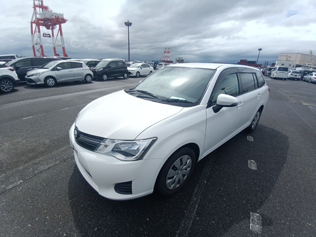 TOYOTA COROLLA FIELDER photo 2
