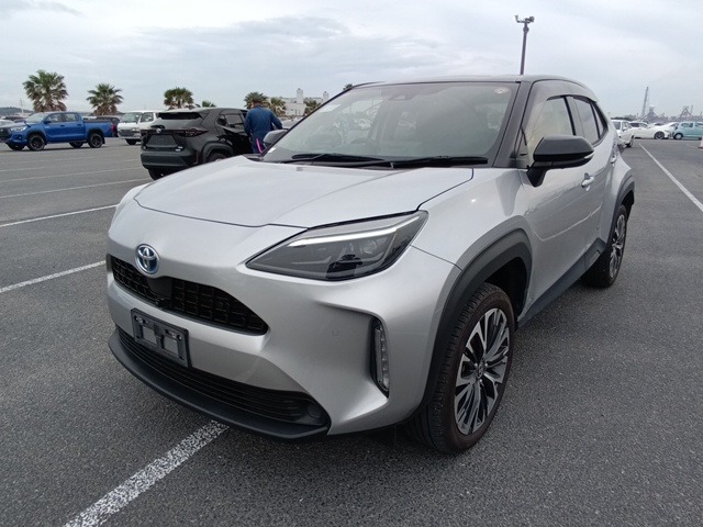TOYOTA YARIS CROSS photo 2