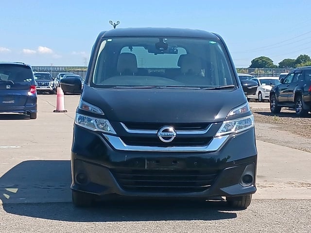 NISSAN SERENA photo 2