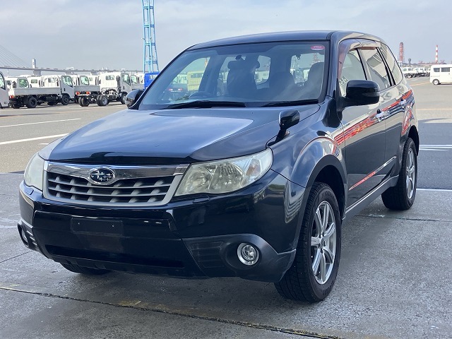 SUBARU FORESTER photo 2