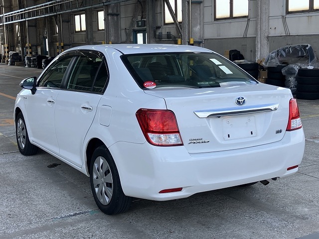 TOYOTA COROLLA AXIO photo 3