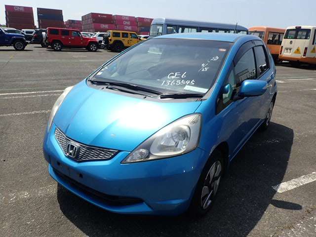 HONDA FIT photo 2