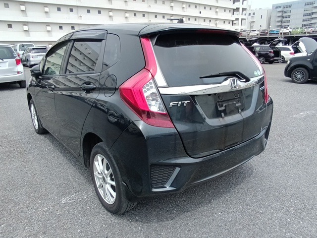 HONDA FIT HYBRID photo 3