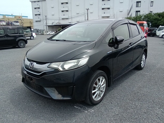 HONDA FIT HYBRID photo 2