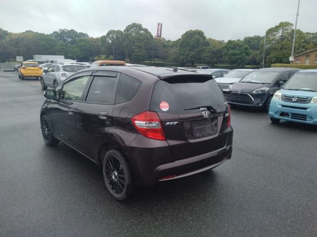 HONDA FIT photo 3