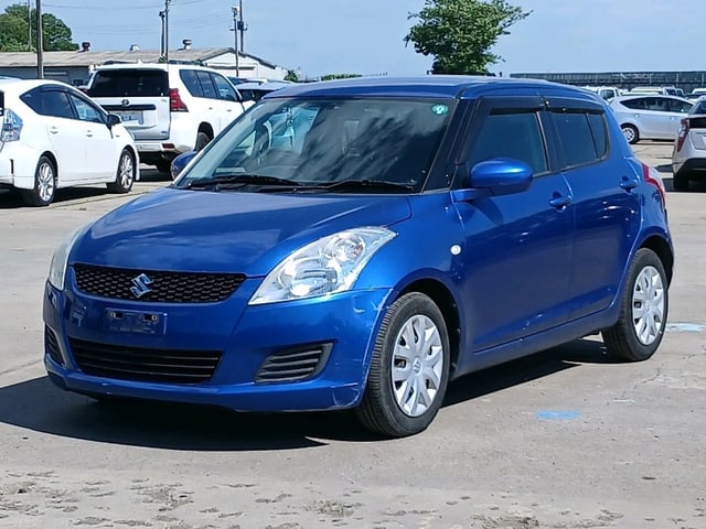 SUZUKI SWIFT photo 3