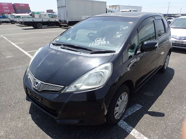 HONDA FIT photo 2