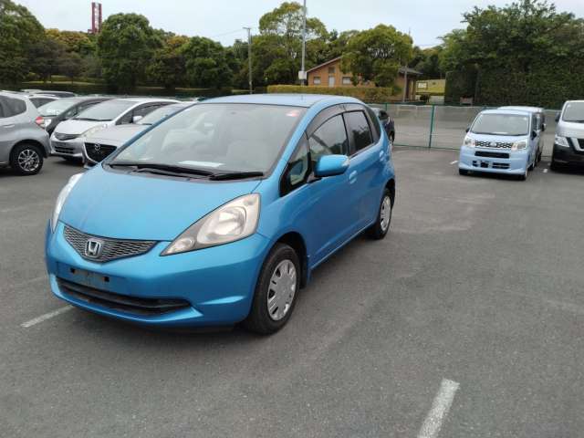 HONDA FIT photo 2