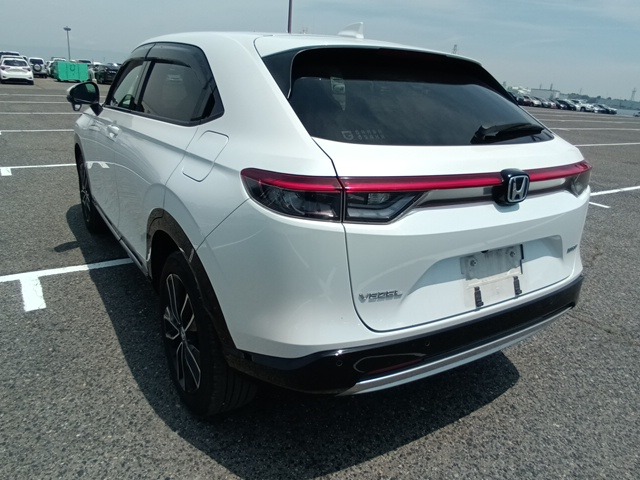 HONDA VEZEL photo 3