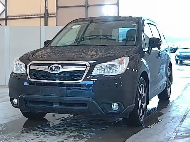 SUBARU FORESTER photo 2