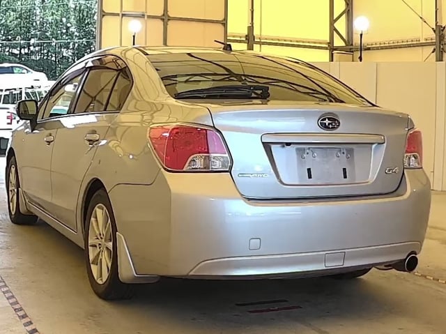 SUBARU IMPREZA G4 photo 3