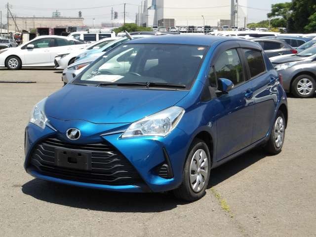 TOYOTA VITZ photo 2