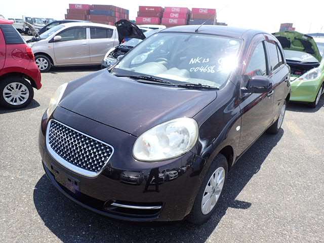 NISSAN MARCH photo 2