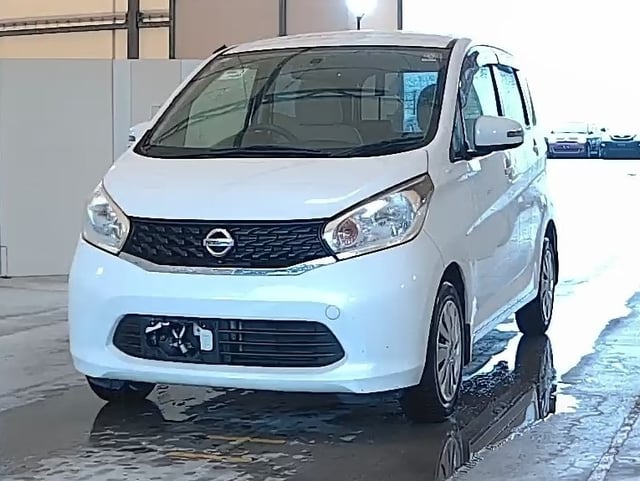 NISSAN DAYZ photo 2