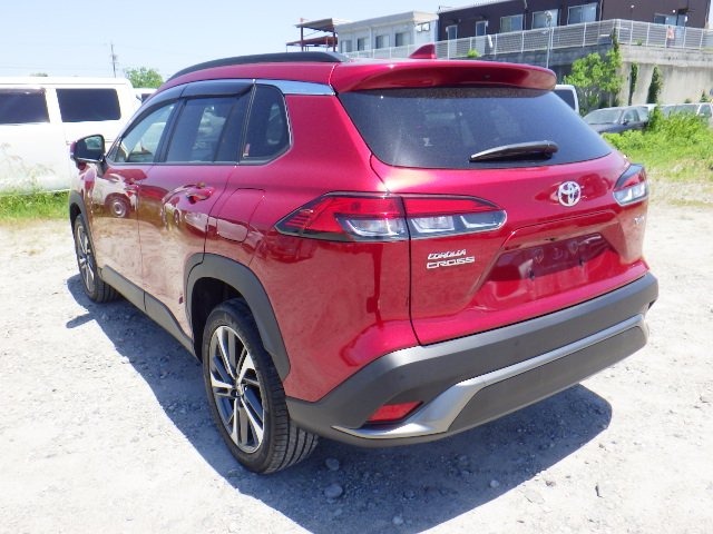 TOYOTA COROLLA CROSS photo 3