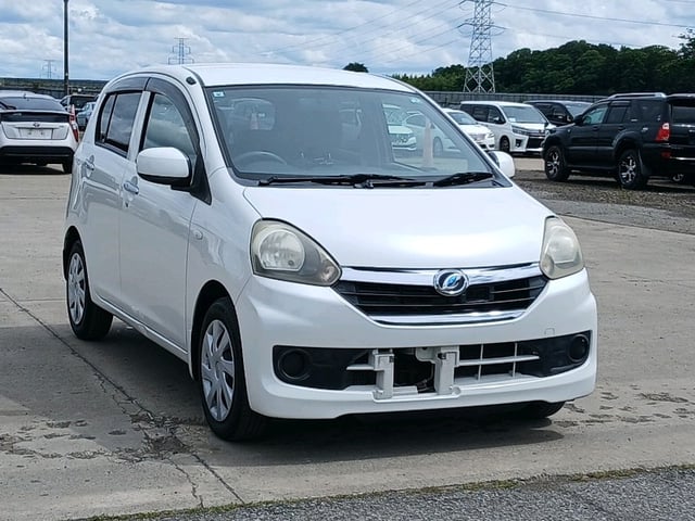DAIHATSU MIRA ES 2013
