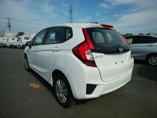 HONDA FIT photo 3