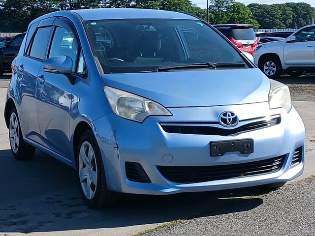 TOYOTA RACTIS 2010