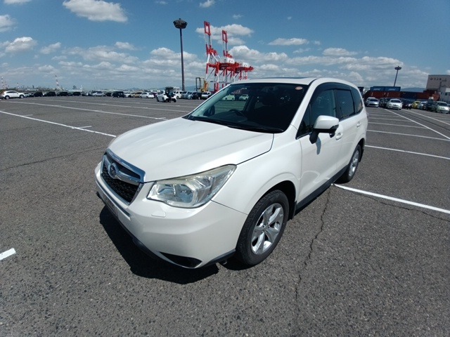 SUBARU FORESTER photo 2