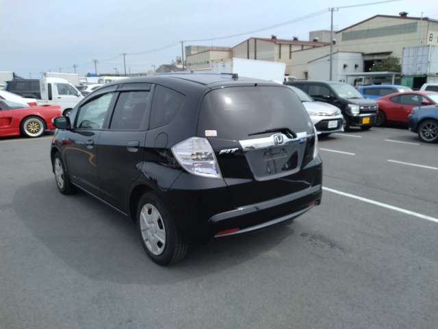 HONDA FIT HYBRID photo 3