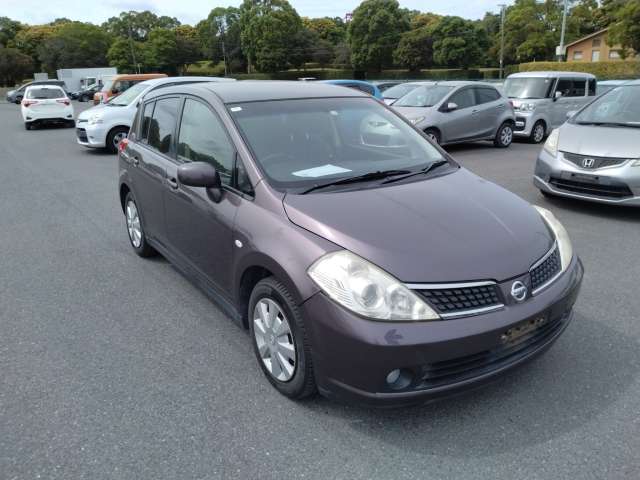 NISSAN TIIDA 2007