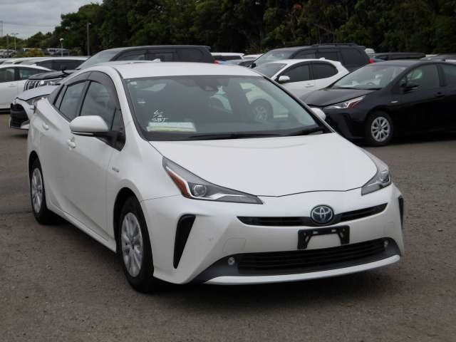 TOYOTA PRIUS 2019