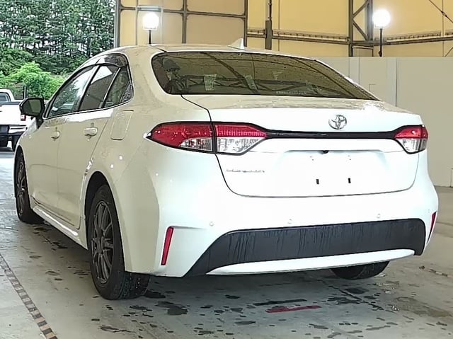 TOYOTA COROLLA photo 3