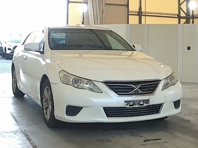 TOYOTA MARK X 2010