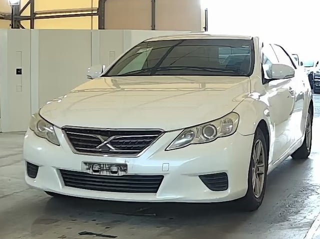 TOYOTA MARK X photo 2
