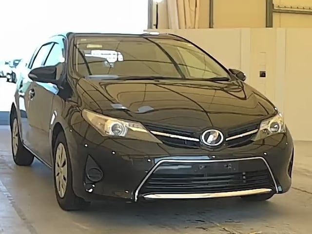 TOYOTA AURIS 2013