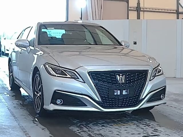 TOYOTA CROWN 2019