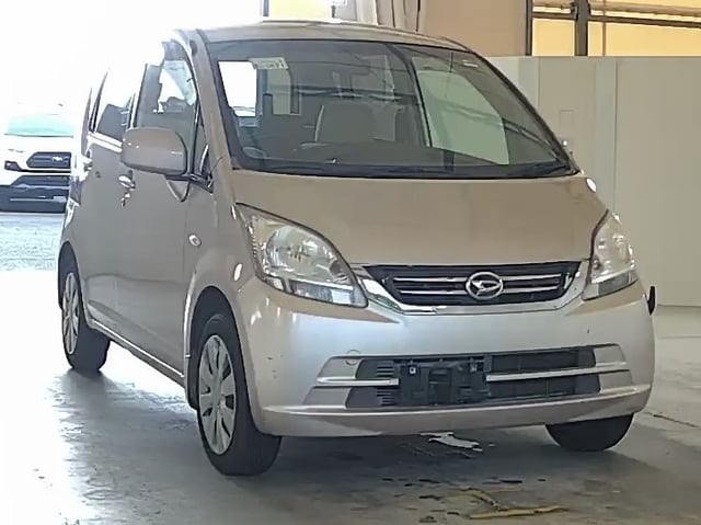 DAIHATSU MOVE 2010