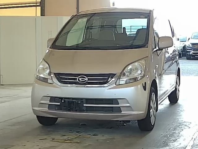 DAIHATSU MOVE photo 2