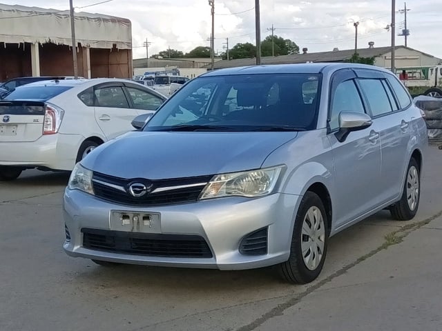 TOYOTA COROLLA FIELDER photo 3