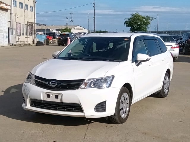 TOYOTA COROLLA FIELDER photo 3