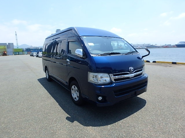 TOYOTA HIACE WAGON 2011