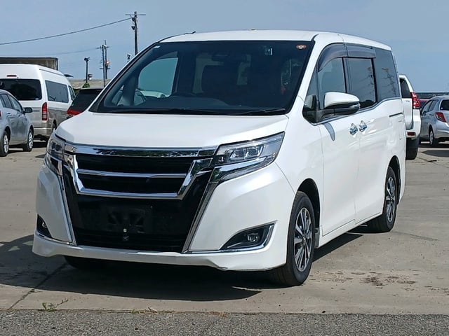 TOYOTA ESQUIRE photo 3