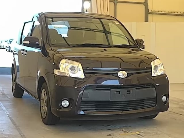 TOYOTA SIENTA 2013