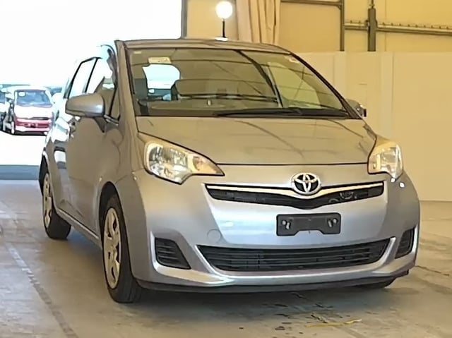 TOYOTA RACTIS 2012