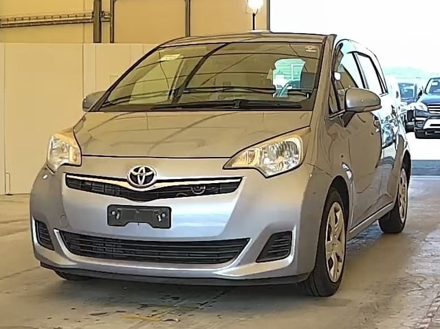 TOYOTA RACTIS photo 2